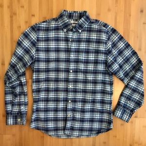 GAP men’s button up plaid shirt
